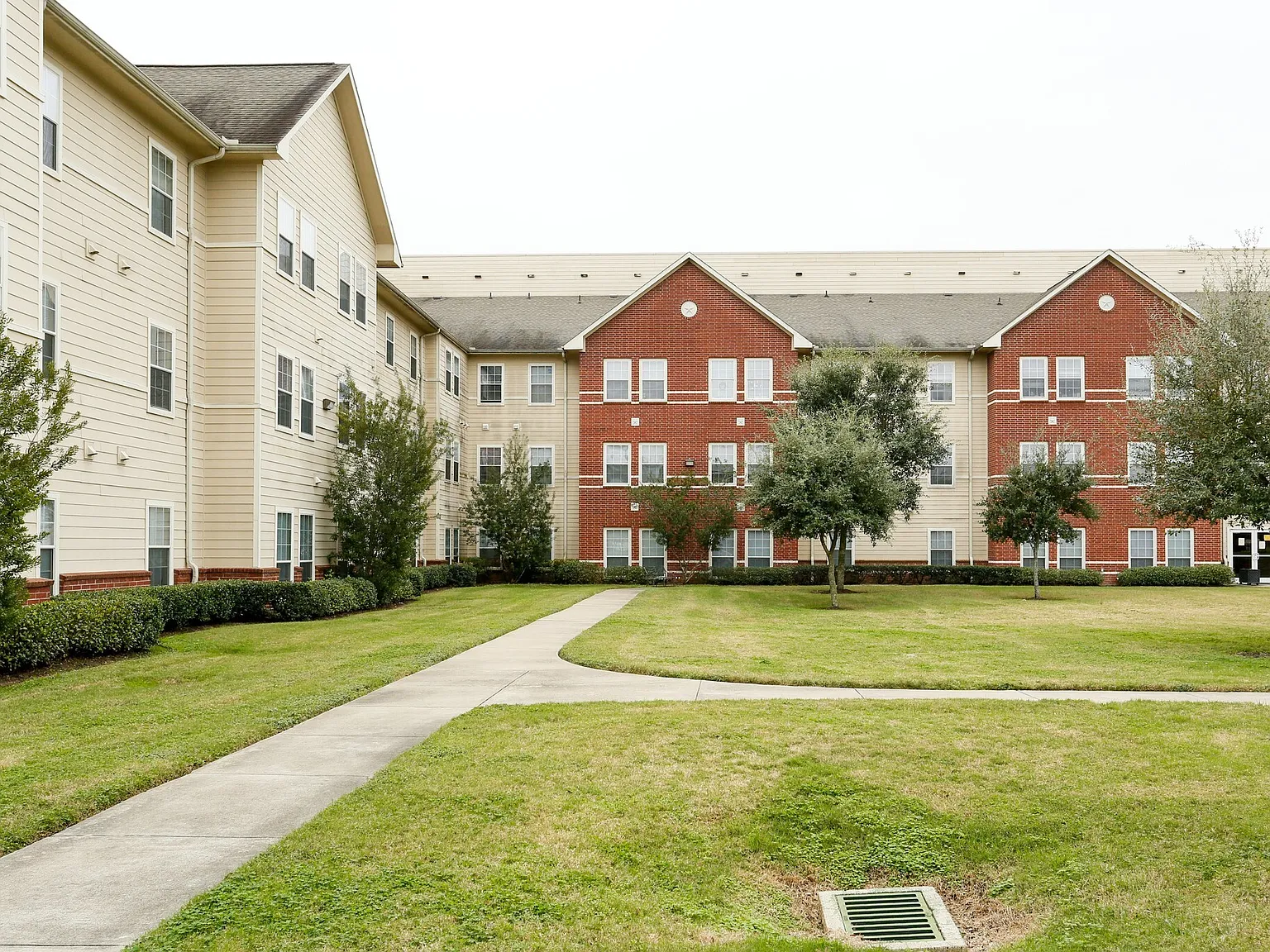 South Union Place Apartments — Photo 4