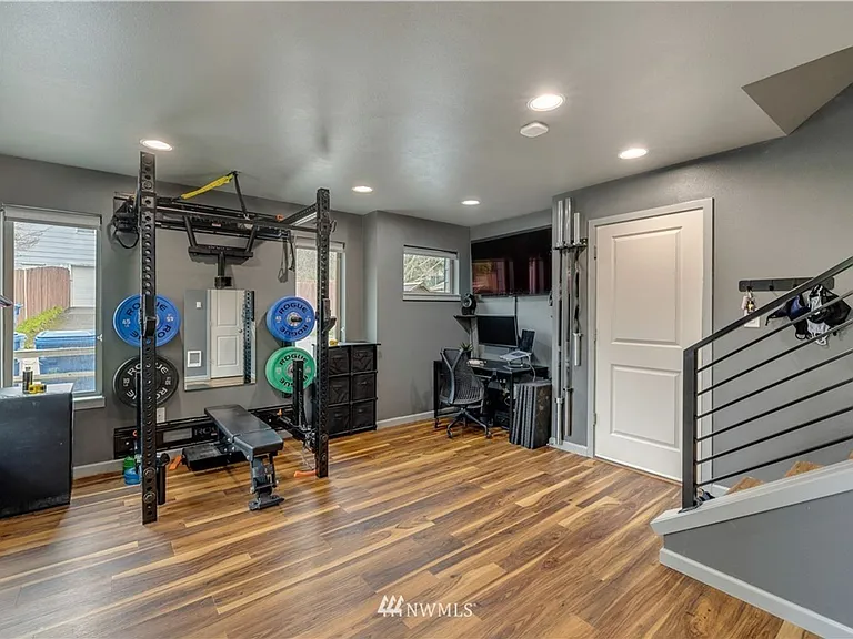 5206 Delridge Way SW #E — Photo 5