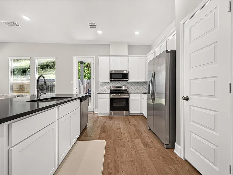 4004 Baja Ln — Photo 12