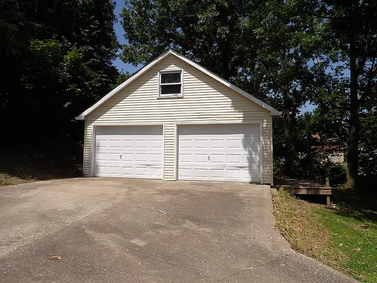 248 Meadowview Dr #2 — Photo 57