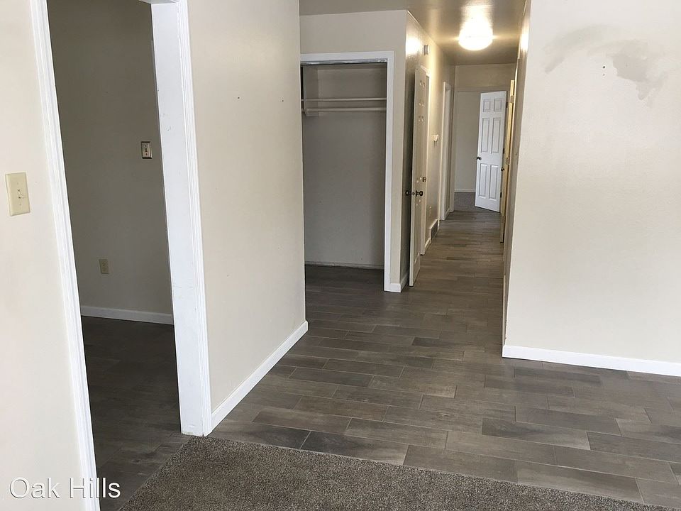 2nd image of 1316 Vandenberg Cir