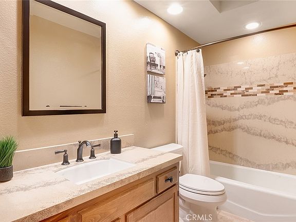 5th image of 6272 Riviera Cir