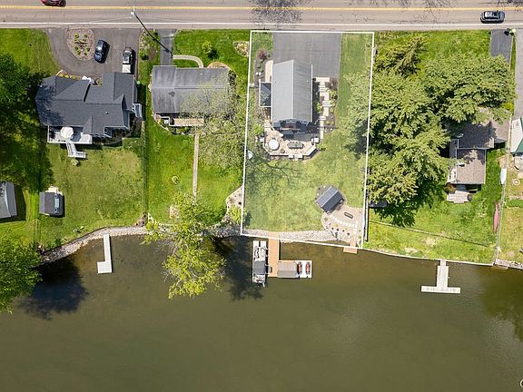 2nd image of 8798 River Rd