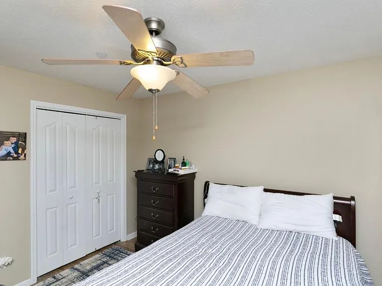 266 Glenda Ct — Photo 14