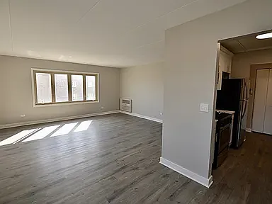 9612 N Greenwood Ave — Photo 4
