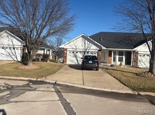 9 Limerick Ln #18A, O'Fallon, MO 63366