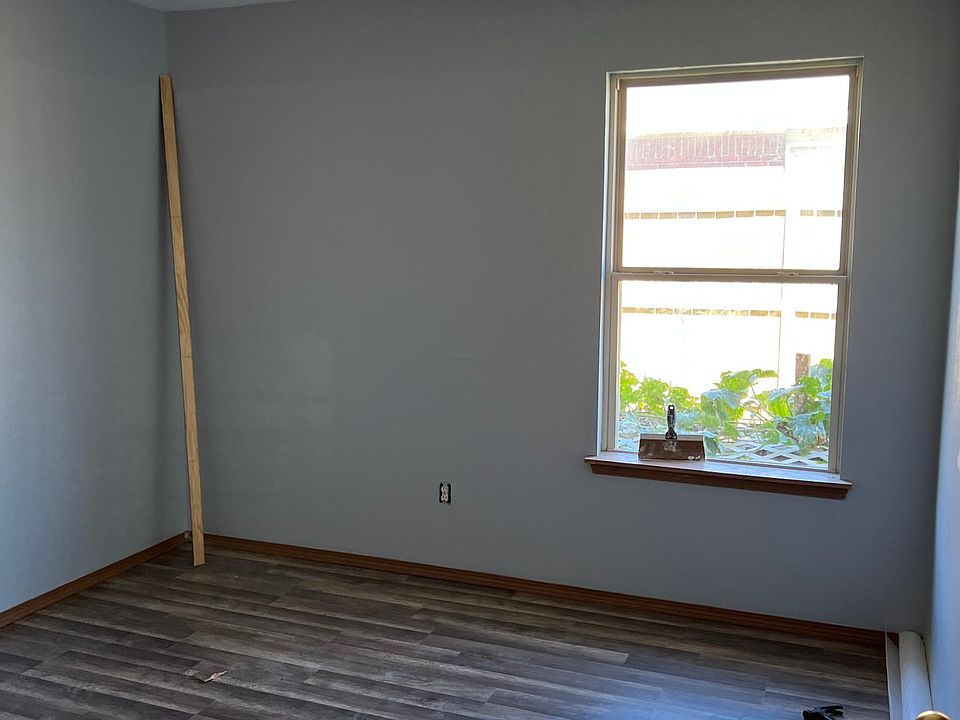 1st image of 3105 S East St #1