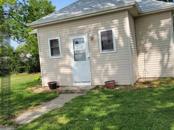 411 S Alexandria St, Cairo, NE 68824