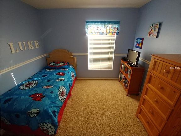4th image of 227 Portstewart Dr