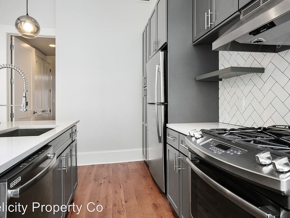 1st image of 221 Chartres St #306