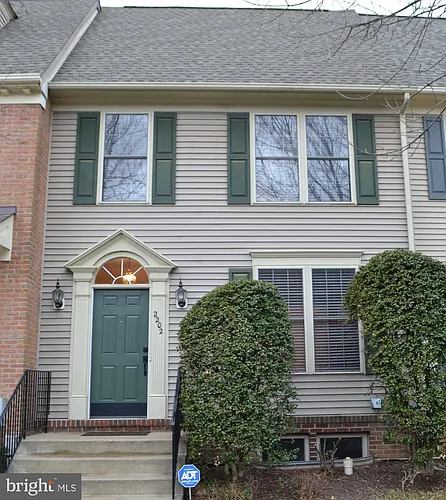 2202 Garden Ln Photo 1