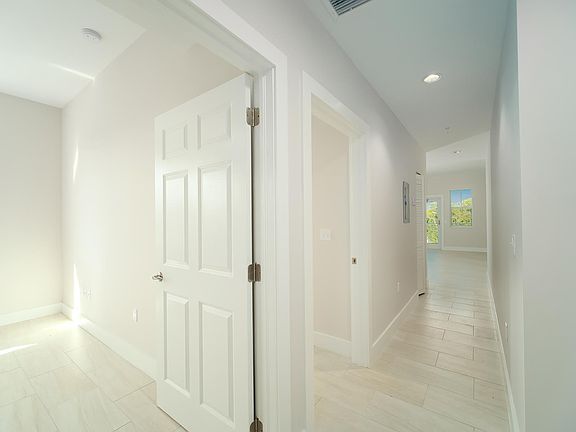 3rd image of 30085 Overseas Hwy #4