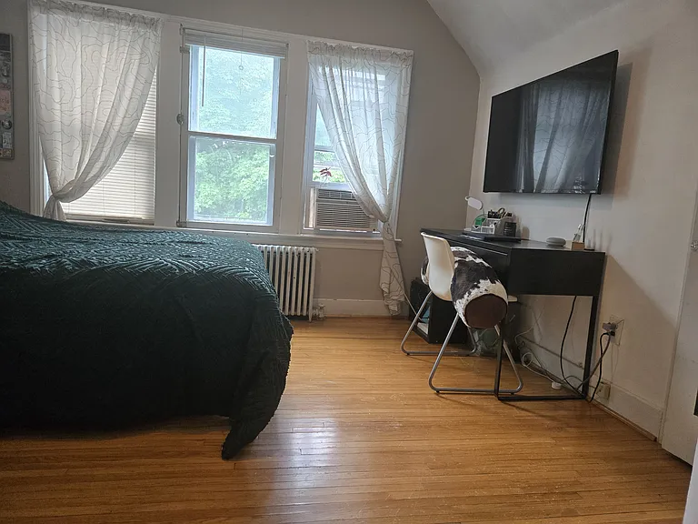 467 Norwood Ave — Photo 11