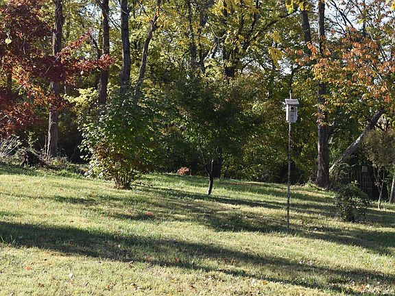 2nd image of 1209 Confederate Dr