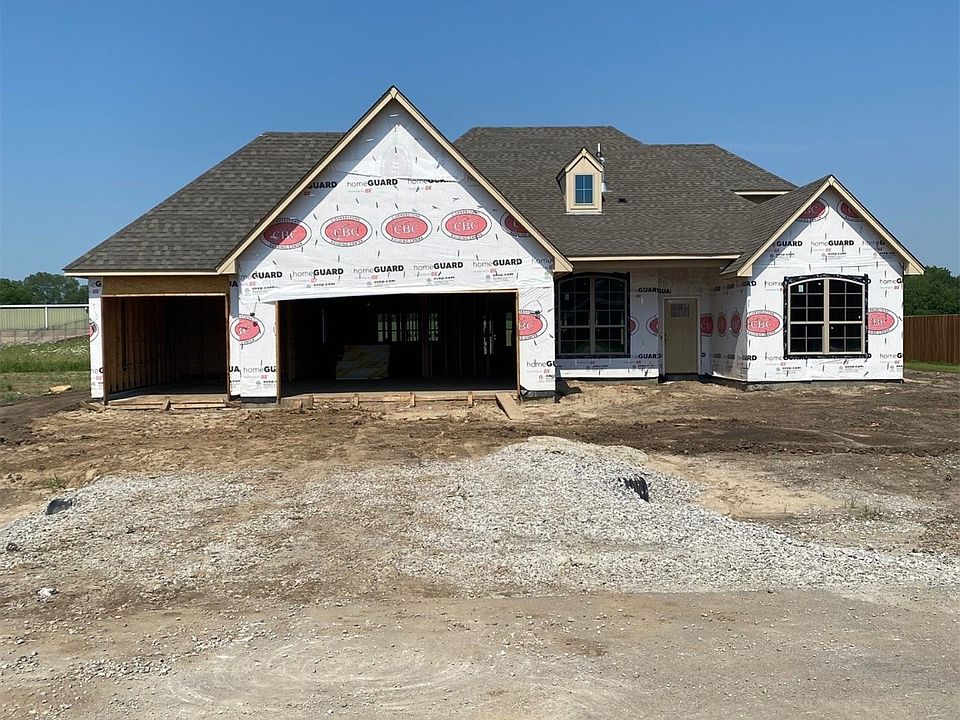 2nd image of 166 Castle St