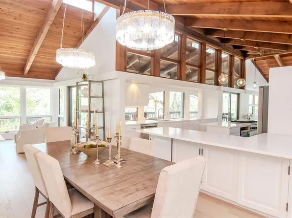 1296 Weybridge Ln, Dunedin, FL 34698