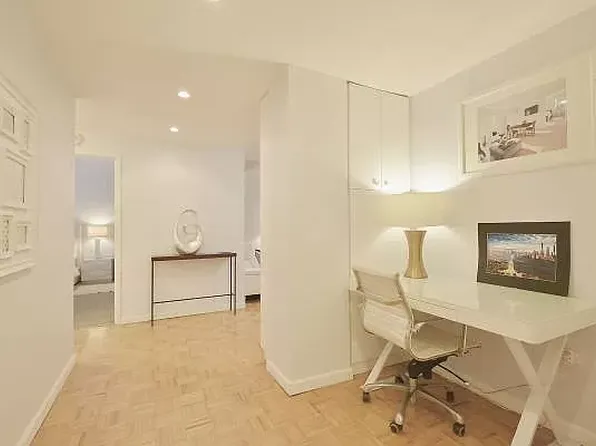 150 West 51st Street image 5 of 11