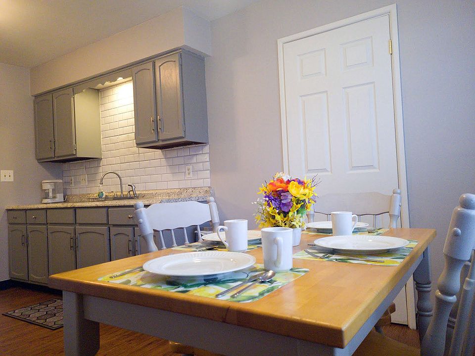 Kitchen with eat in area and large walk in Pantry