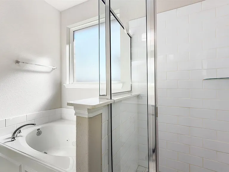 2116 Sweet Bay Dr — Photo 16