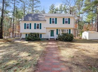 2 Boulton St, Carver, MA 02330