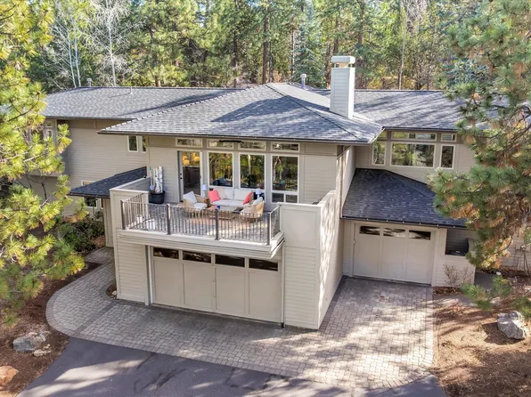 2589 NW Champion Cir, Bend, OR 97703