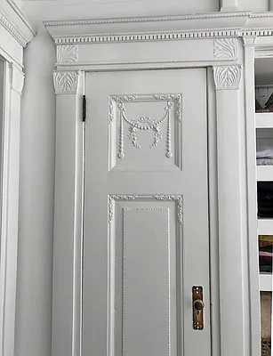 Sold by Compass | media 8