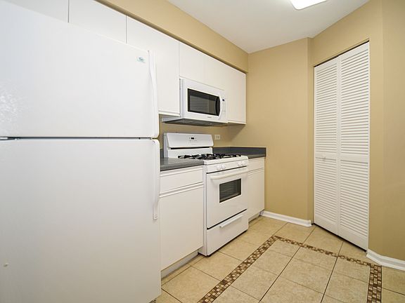 5th image of 724 N Gary Ave Unit 102A