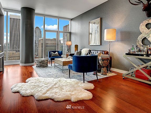 3rd image of 909 5th Avenue #1802