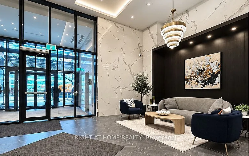 3 bed, $3,900 — Photo 2