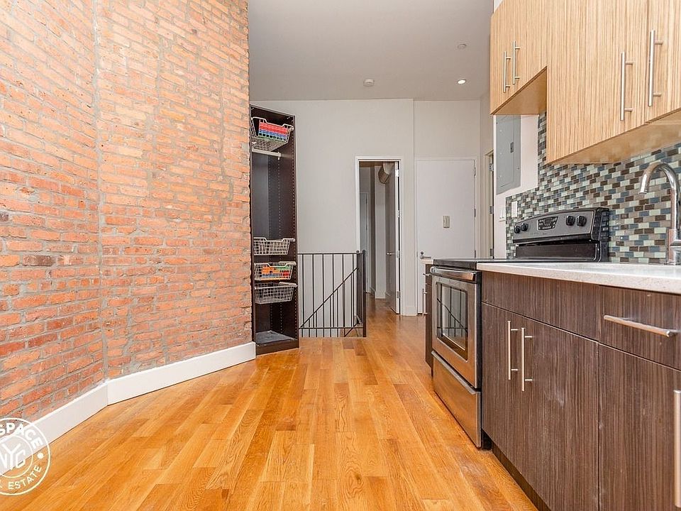 1st image of 410 Gates Ave #1C