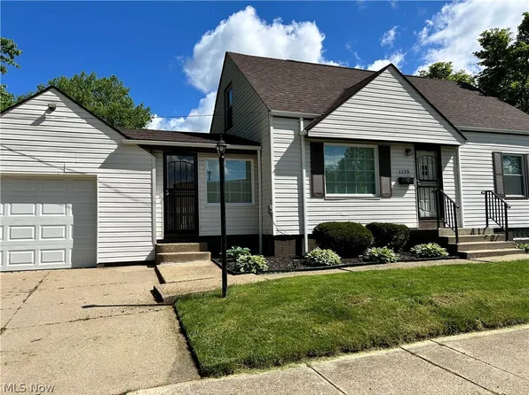 1156 Dover Ave, Akron, OH 44320