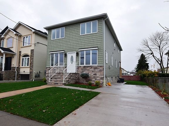 2nd image of 82 Vedder Ave