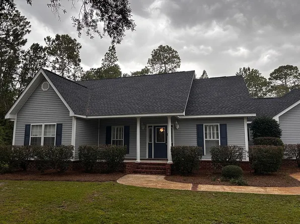 83 Barrington Dr, Jesup, GA 31545