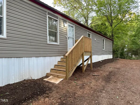 129 Wooten Ln, Zebulon, NC 27597