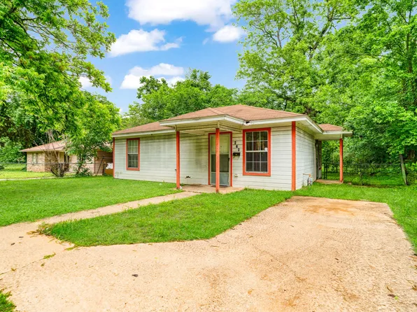 474 11th St NE, Paris, TX 75460