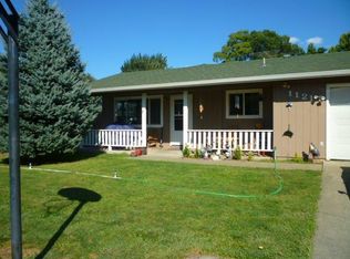 1121 SW Erica Dr, Grants Pass, OR 97526