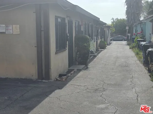 6021 11th Ave, Los Angeles, CA 90043