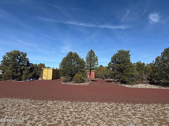 3rd image of 5892 N Santa Fe Rd