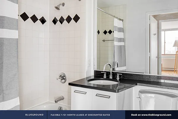 Rented by The Blueground | media 50