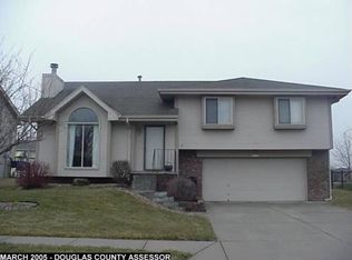 15265 Valley St, Omaha, NE 68144