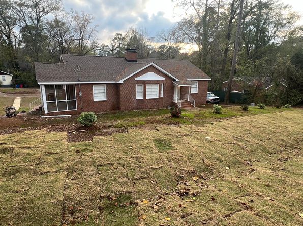 2404 Kingsley Dr