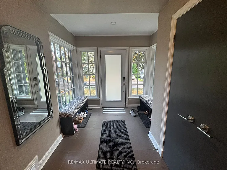 10 Noel Ave — Photo 2