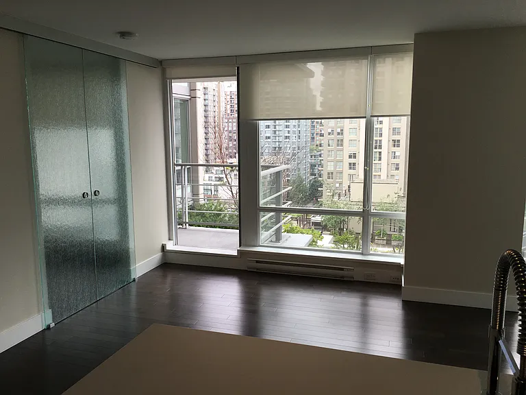 535 Smithe St #1007 — Photo 5