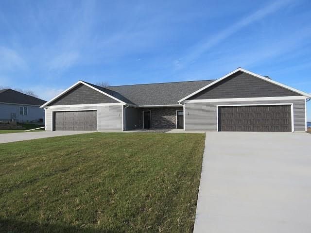 1st image of 131 Linden Ln