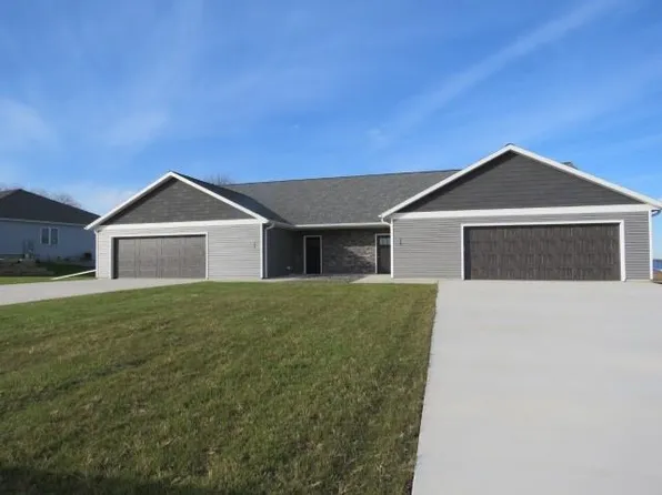 131 Linden Ln, Fox Lake, WI 53933