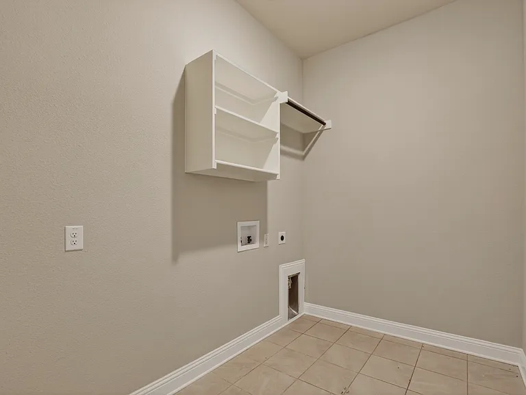 16812 Bitterroot Rd — Photo 9