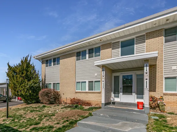 2324 W Chateau Dr, Roy, UT 84067