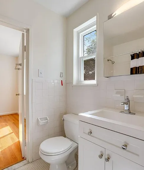 4516 Gretna St — Photo 20