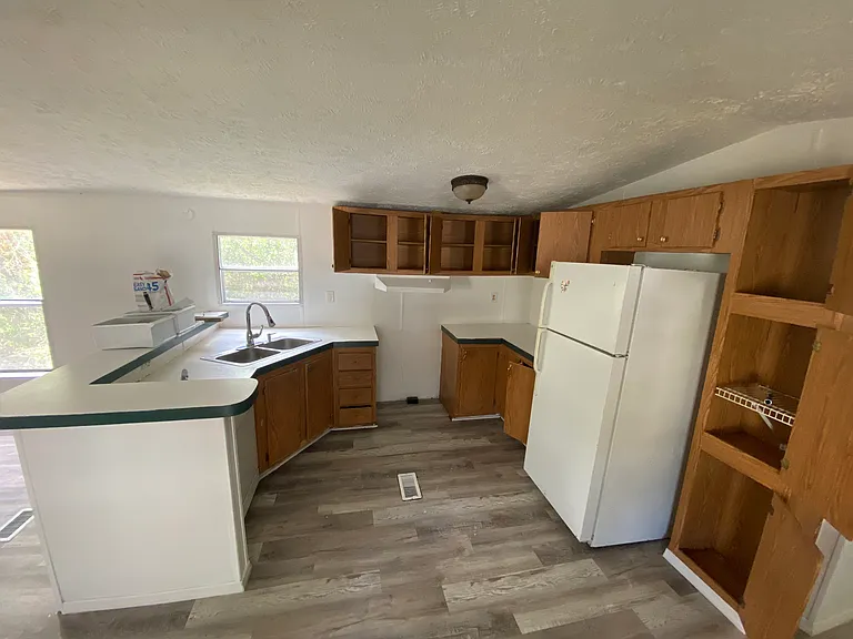 6635 Old Orchard Ave — Photo 5
