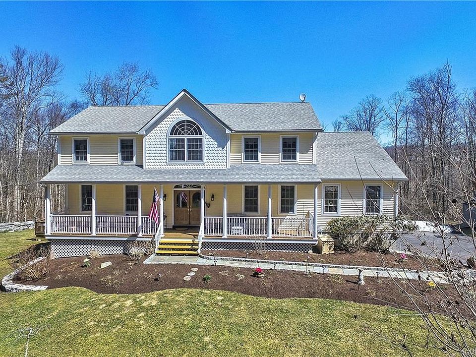 2nd image of 14 Hazen Ln